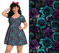 Enchantress Roses – jurk, flatterend rozenmotief